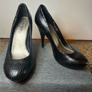 Black Faux Leather Heel